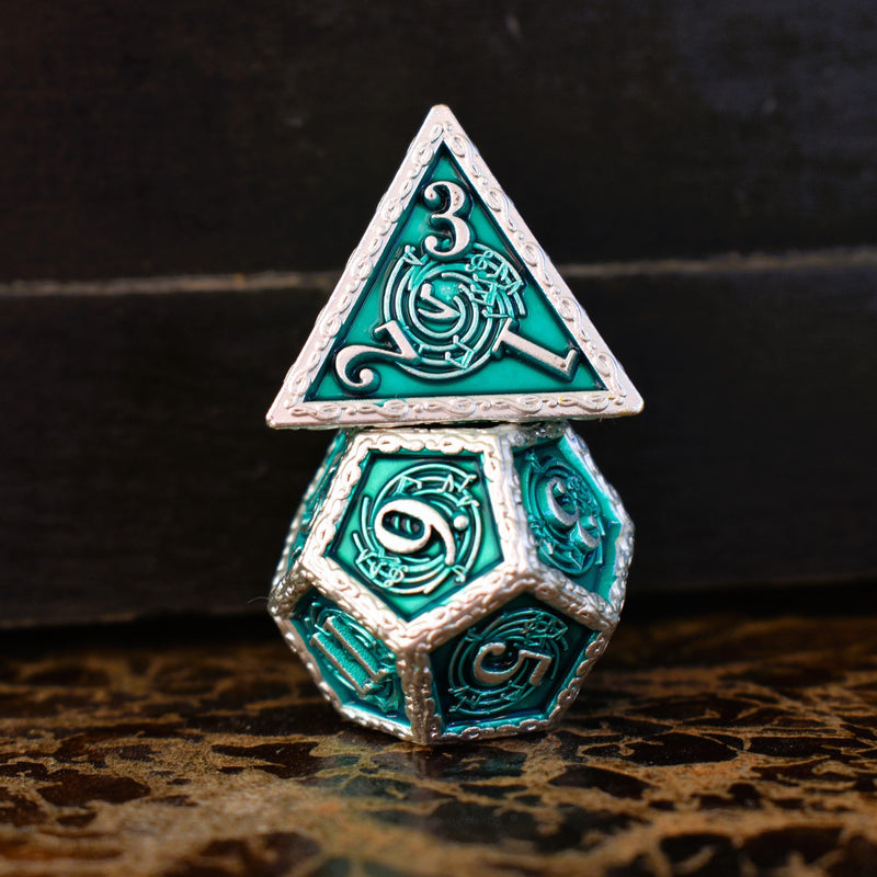 Load image into Gallery viewer, Ballad of the Bard Green and Silver Metal Dice Set
