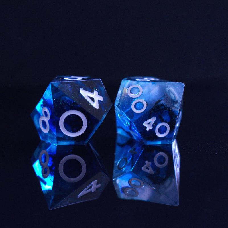 Load image into Gallery viewer, Pulse Wave Sharp-Edged Resin Dice Set
