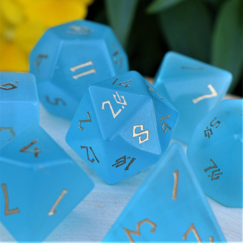 Load image into Gallery viewer, Aqua Blue Cat&#39;s Eye Stone Dice Set
