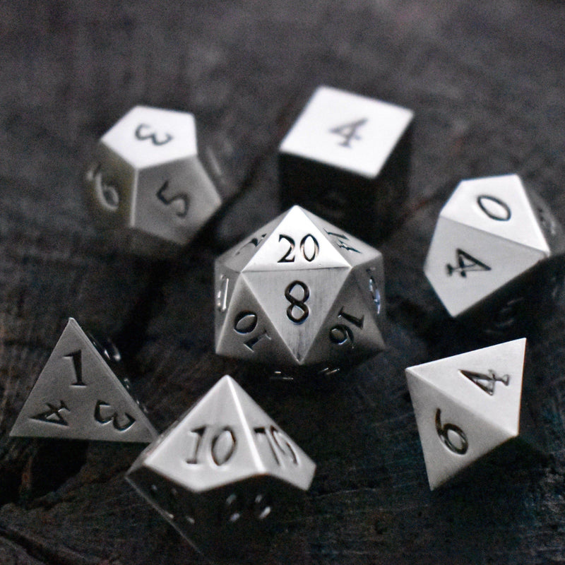 Load image into Gallery viewer, Brushed Silver Sharp-Edged Metal Dice
